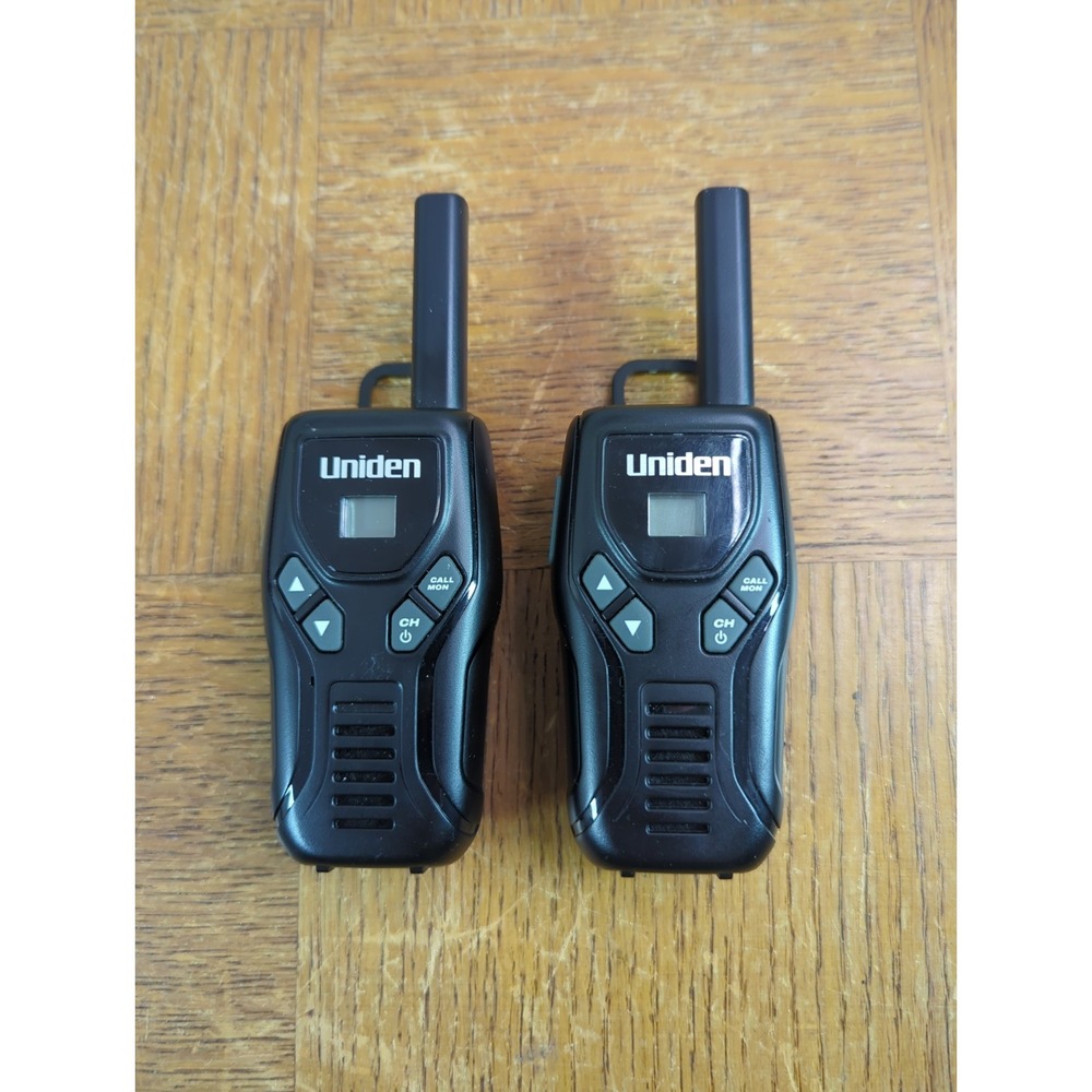 Lot of 2 - Uniden GMR2050-2C Handheld 2 Way Radios - Tested